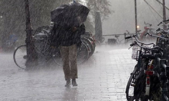 Καιρός: Δείτε πού θα «χτυπήσει» η κακοκαιρία το Σαββατοκύριακο - Έρχονται χιόνια