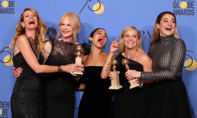 Δημοπρατήθηκαν τα μαύρα φορέματα της τελετής απονομής των Χρυσών Σφαιρών