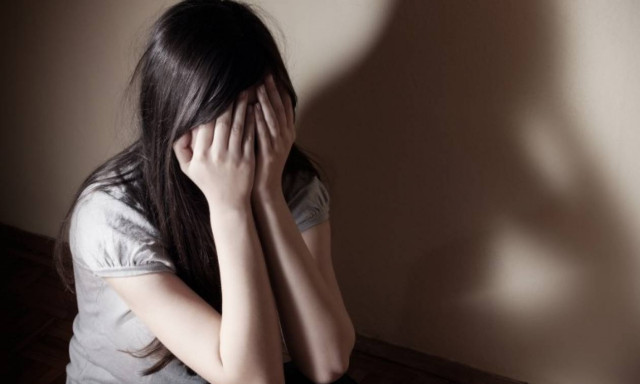 Φρίκη στη Ρόδο: 72χρονος ασέλγησε στην ανήλικη κόρη του γιατρού του