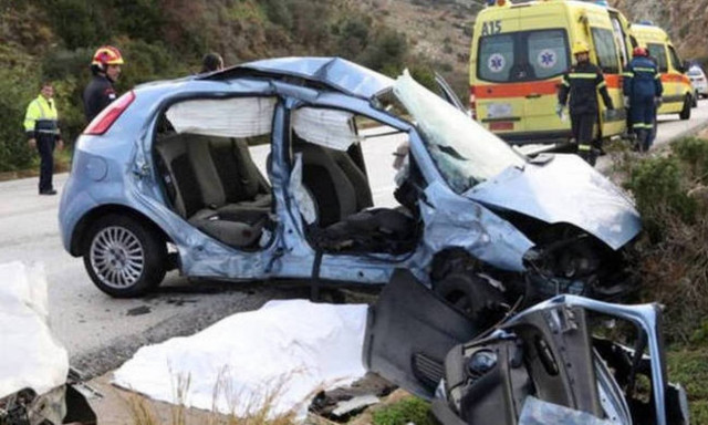 Πολύνεκρο τροχαίο Κρήτη: «Αχτίδα» αισιοδοξίας για τον πατέρα