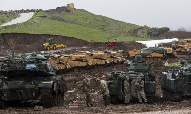 Συρία: Συνεχίζονται για τέταρτη ημέρα οι τουρκικές επιθέσεις - Χιλιάδες πρόσφυγες