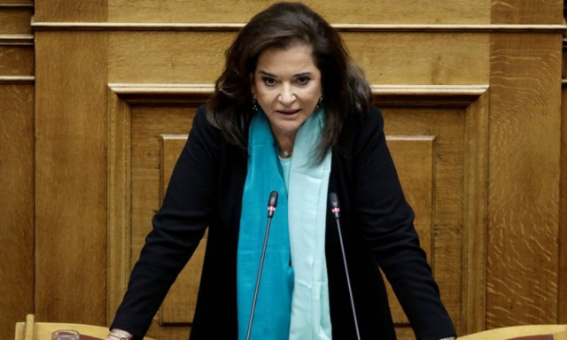 Βουλή: Καταγγελίες Μπακογιάννη για το λαθρεμπόριο καυσίμων