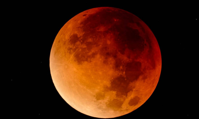 Ετοιμαστείτε! Έρχεται το μοναδικό «Σούπερ Μπλε Ματωμένο Φεγγάρι» μετά από 152 χρόνια