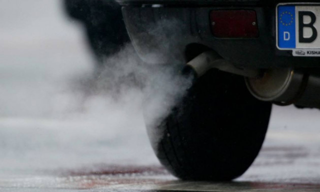 Ανατριχίλα! Έκαναν πειράματα σε ανθρώπους και πιθήκους με ρύπους οχημάτων!