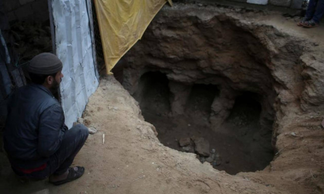 Συγκλονιστική αποκάλυψη! Η βροχή έφερε στο φως τάφους από την εποχή του Χριστού (Pics)