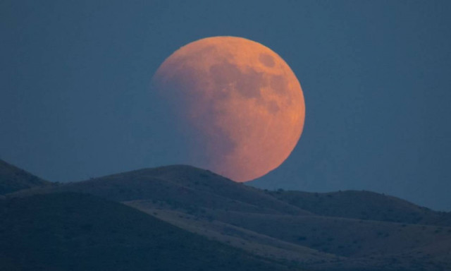 Ετοιμαστείτε: Έρχεται το Σούπερ Μπλε Ματωμένο Φεγγάρι έπειτα από 152 χρόνια (Vids)