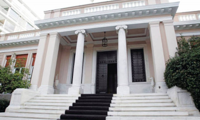 Μαξίμου: Το τελευταίο που ενδιαφέρει τον κ. Μητσοτάκη είναι η ονομασία των Σκοπίων