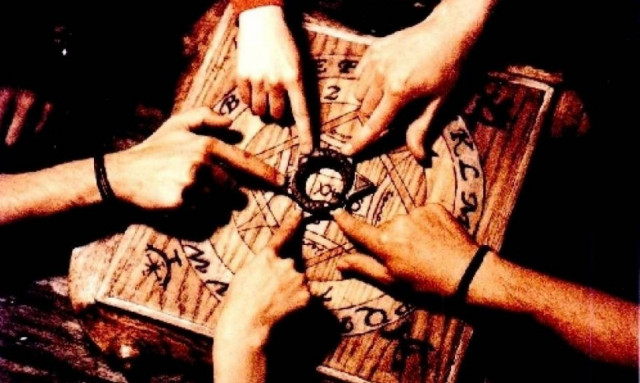 Μπορούμε να επικοινωνήσουμε με τους νεκρούς;