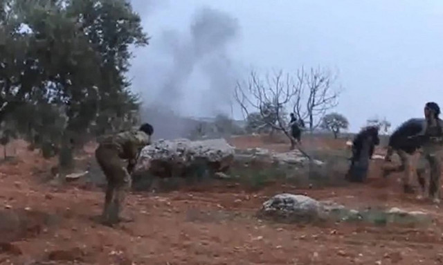 Στη Ρωσία η σορός του πιλότου που ανατινάχθηκε για να μην πέσει στα χέρια τζιχαντιστών