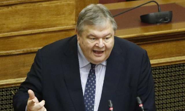 Υπόθεση Novartis - Βενιζέλος: Θα στραφώ νομικά εναντίον όσων εμπλέκονται στην υπόθεση (vid)