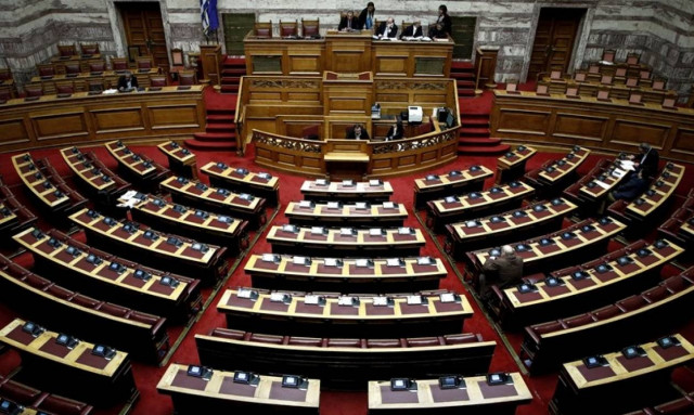 Υπόθεση Novartis: Φωτιές στο πολιτικό σκηνικό - Στη Βουλή η δικογραφία με τα πολιτικά πρόσωπα