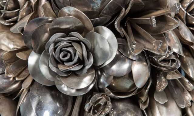 Μπουκέτα και πεταλούδες από... κουτάλια, μαχαίρια και πιρούνια! (pics)