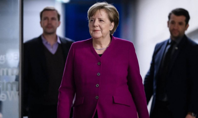 Μέρκελ: Οδυνηρή αλλά αποδεκτή η απώλεια του ΥΠΟΙΚ