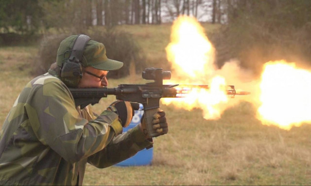 Μακελειό σε σχολείο στη Φλόριντα: Αυτό είναι το φονικό όπλο AR-15 – Ρίχνει έως 700 σφαίρες το λεπτό
