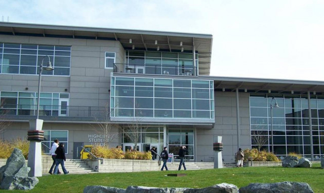 Συναγερμός στις ΗΠΑ: Πληροφορίες για πυροβολισμούς σε κολλέγιο στην Ουάσινγκτον