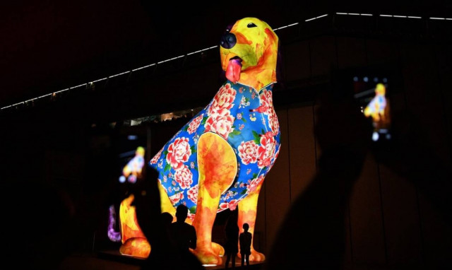 Η Χρονιά του Σκύλου: Με το Φεστιβάλ της Άνοιξης γιόρτασαν την Κινεζική Πρωτοχρονιά (pics)