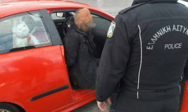 Τρίκαλα: Στα χέρια της Αστυνομίας ο «μασκοφόρος» που παρενοχλούσε παιδιά