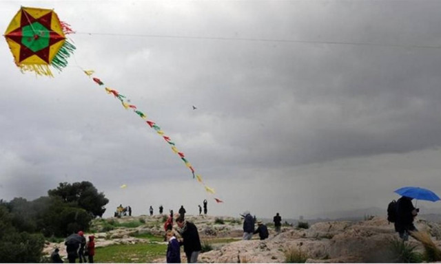 Ο καιρός την Καθαρά Δευτέρα: Κούλουμα με βροχές και χαμηλές θερμοκρασίες