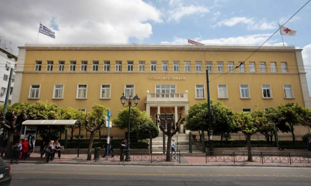 Σε διαθεσιμότητα πασίγνωστος γυναικολόγος – Συνελήφθη για «φακελάκι»