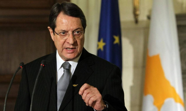 Δύσκολη νύχτα στην Κύπρο: Μπαράζ συσκέψεων υπό τον Αναστασιάδη για τις εξελίξεις στην ΑΟΖ