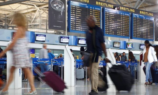 Συναγερμός στο Ελ. Βενιζέλος – Αυτή είναι η γυναίκα που προκάλεσε πανικό (pics)