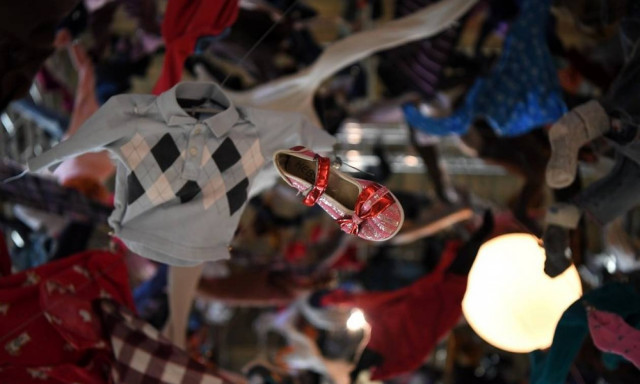 Από τη Μυτιλήνη «κρεμάστηκαν» στον καθεδρικό του Κάντερμπερι (pics)