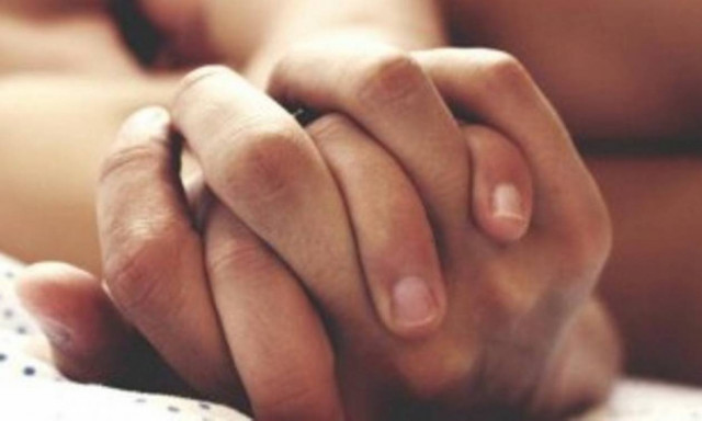 Έρευνα: Οι Έλληνες κάνουν περισσότερο SEX λόγω… Σκοπιανού