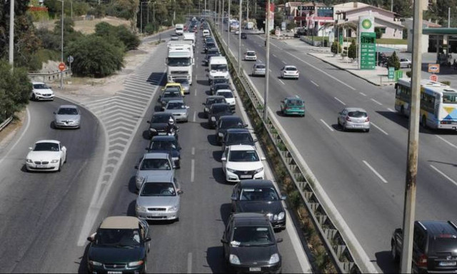 Η ΑΑΔΕ προγραμματίζει σαρωτικούς ελέγχους για τα ανασφάλιστα οχήματα