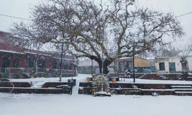 Καιρός: Πολικές θερμοκρασίες στον Έβρο - Πού χρειάζονται αντιολισθητικές αλυσίδες (pics)