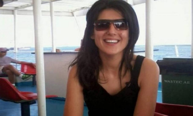 Φωτογραφία ντοκουμέντο: Η νεκρή Ειρήνη Λαγούδη μέσα στο αυτοκίνητό της