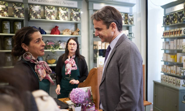 Μητσοτάκης: Η κυβέρνηση ανέχεται τη βία στο κέντρο της Αθήνας (pics)