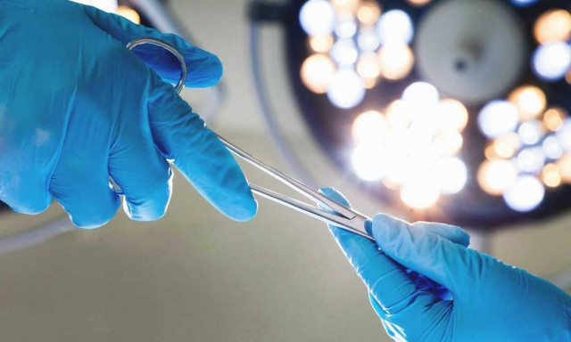 Απίστευτο περιστατικό: Νευροχειρουργός χειρούργησε στο κεφάλι... λάθος ασθενή!