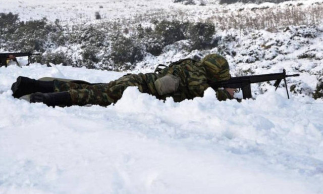 Procedures underway for return of Greek patrol that crossed Turkish border