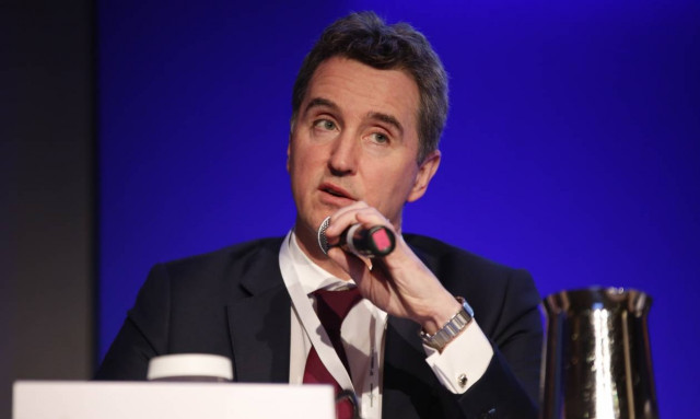 Αμετανόητος: Ο «τροϊκανός» Κοστέλο απαιτεί αυστηρή εποπτεία για την Ελλάδα μετά το Μνημόνιο