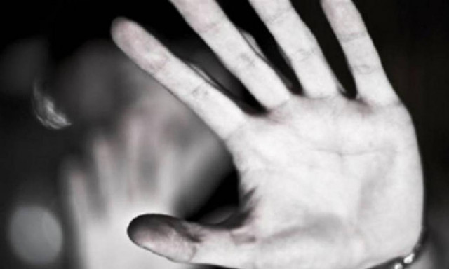 Πρόσφυγες στην Ελλάδα: Γλίτωσαν τον πόλεμο για να ζήσουν τον εφιάλτη της πορνείας και των ναρκωτικών