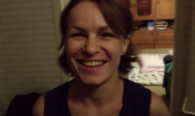 Δεν το είχε δει ποτέ χωρίς μούσι! Δείτε την αντίδραση της όταν αυτός ξυρίστηκε(vid)