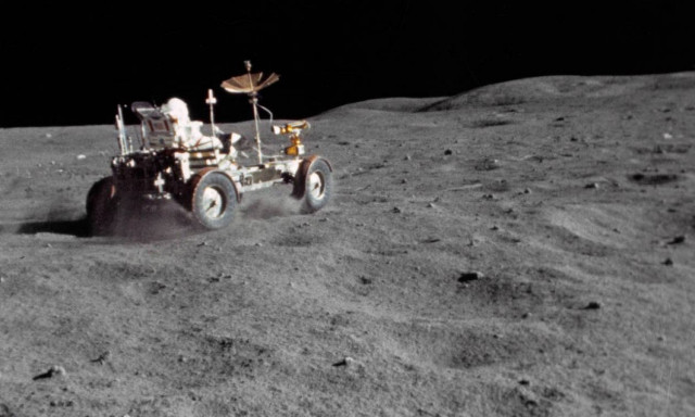 Δε φαντάζεστε τι υπάρχει στη Σελήνη και η NASA δεν το κρύβει (Vid)