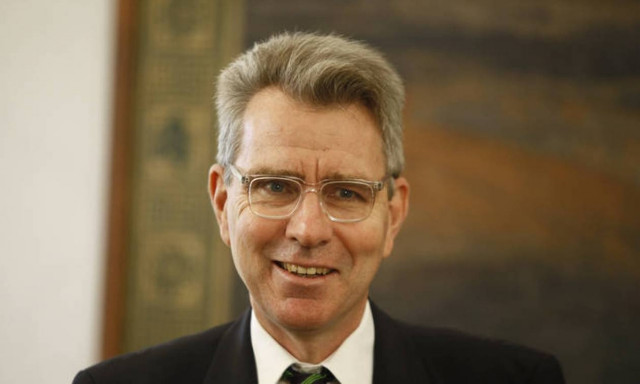 Τζέφρι Πάιατ: Η Ελλάδα επέστρεψε - Η οικονομία της ανακάμπτει