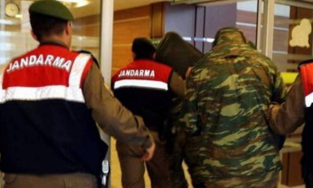 Έλληνες στρατιωτικοί: Συγκλονίζει ο πατέρας του λοχία – Τι αποκαλύπτει μετά τη συνάντησή τους