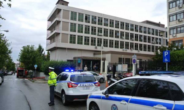 Κοζάνη: Αθώοι οι δύο κατηγορούμενοι για τον εμπρησμό του Δικαστικού Μεγάρου (vid)