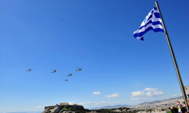 Ερώτηση: Θα γίνει παρέλαση την 25η Μαρτίου με δυο αξιωματικούς αιχμάλωτους από τους Τούρκους;