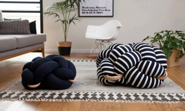 Αυτά τα μαξιλάρια είναι η νέα εμμονή στη διακόσμηση (photos)