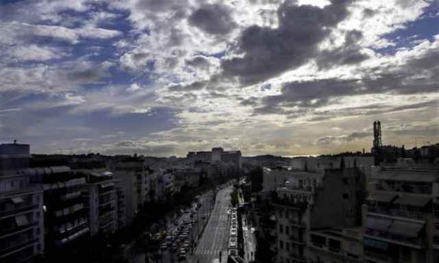 Καιρός τώρα: Συννεφιασμένη η Παρασκευή - Δείτε πόσο θα φτάσει η θερμοκρασία (pics)