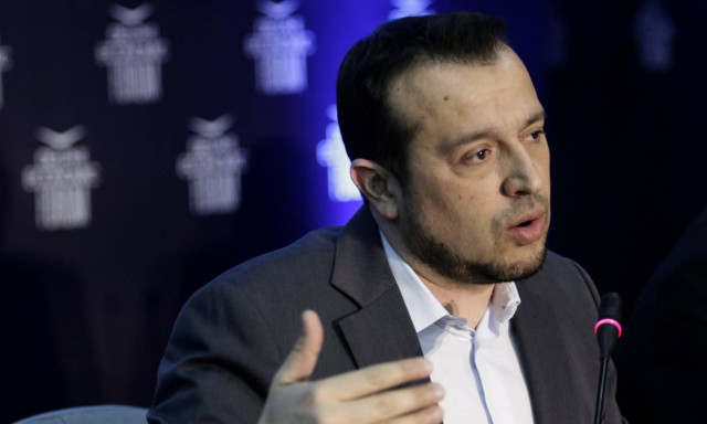 Νίκος Παππάς: Κατεβαίνει ταχέως τις κλίμακες της σοβαρότητας η κυρία Ασημακοπούλου