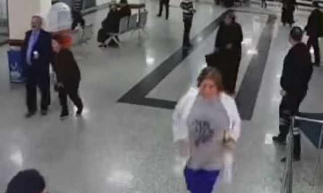 Πανικός σε νοσοκομείο: Πέρασαν ασθενή για... τρομοκράτη! (vid)