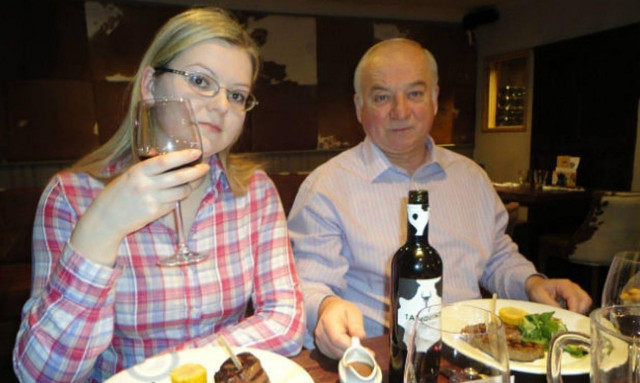 Υπόθεση Σκριπάλ: Η Μόσχα απαιτεί «απτές αποδείξεις» για τη δηλητηρίαση