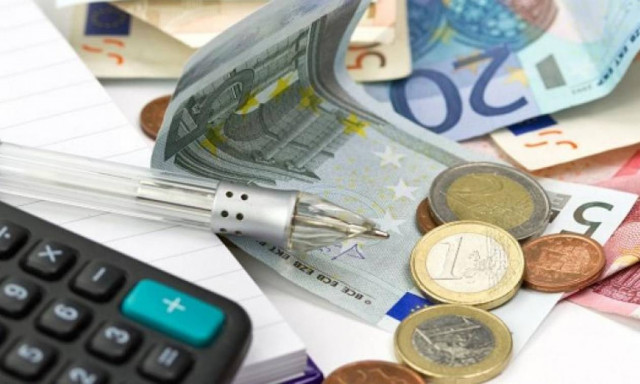 ΣΟΚ για τους ελεύθερους επαγγελματίες: Πληρώνουν λάθος φόρους εδώ και 6 μήνες