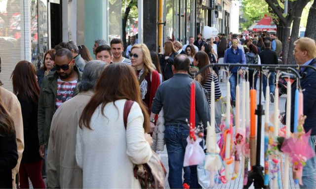 Πάσχα 2018 - Εορταστικό ωράριο: Δείτε πώς θα λειτουργήσουν τα καταστήματα