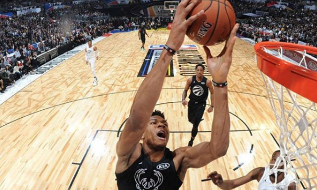 O Αντετοκούνμπο πρώτος στη λίστα των 25 καλύτερων του NBA, κάτω των 25 χρονών