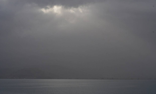 Clouds, chance of rain on Friday (23/03/2018)